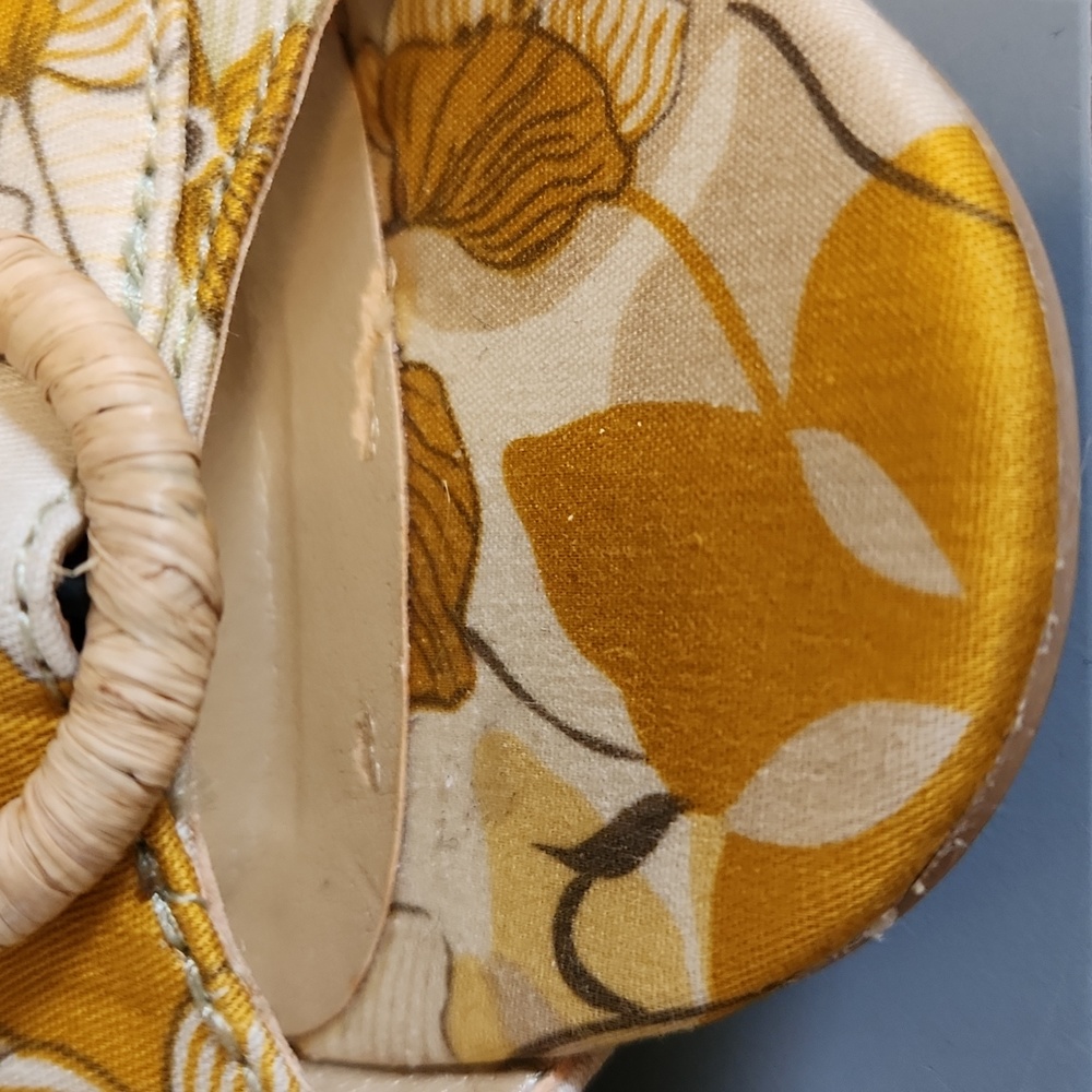 NWOT Mudd Size 7.5M Flats - Picture 4 of 7